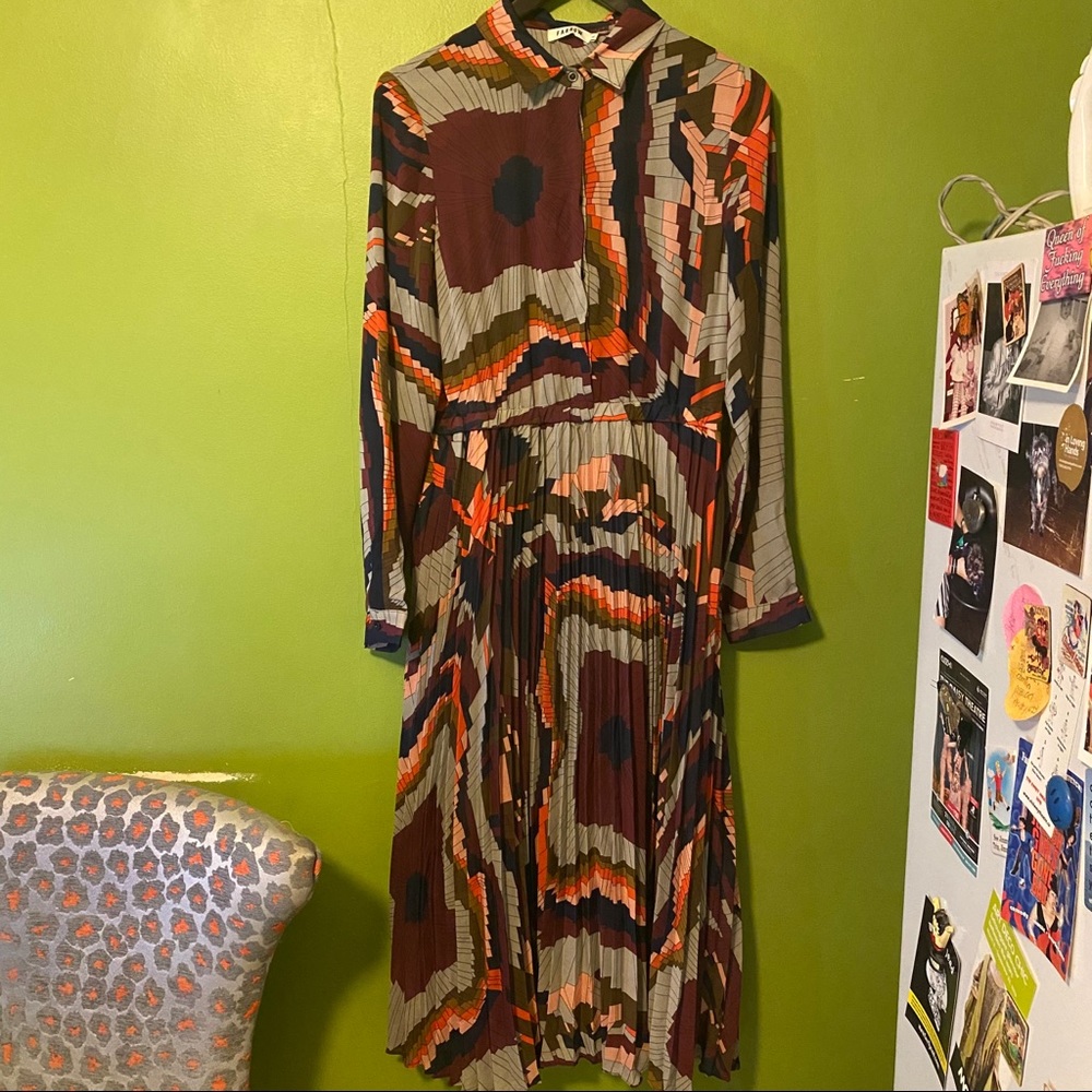 Vintage 1970’s geometric print dress pleated skirt